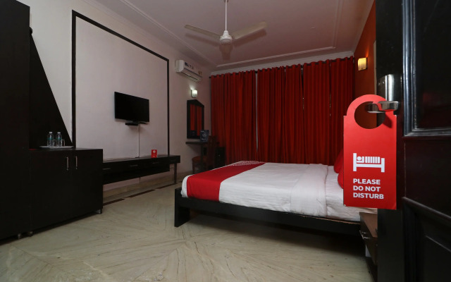 OYO 82741 Mohan Garden Stays