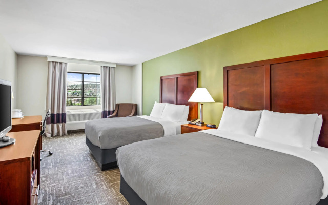 Quality Inn & Suites Vail Valley