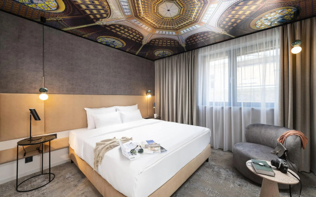 Three Corners Downtown Hotel