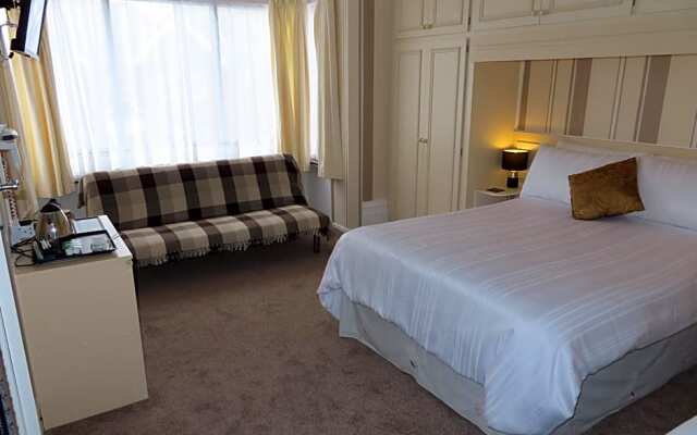 The Rowan Hotel