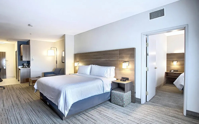 Holiday Inn Express Hotel & Suites Airport - Calgary
