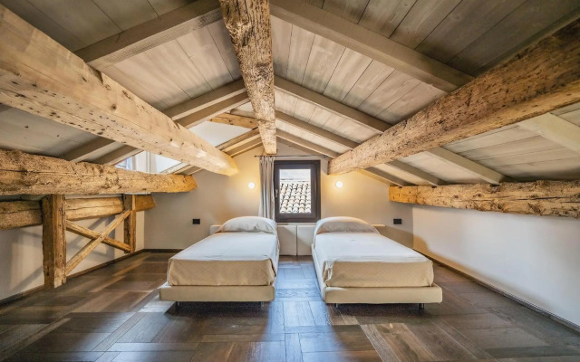 Corte Rubbi 11 Secret Terrace Apartment