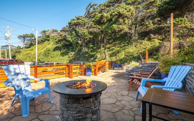 Sailor Jack's Oceanfront Inn