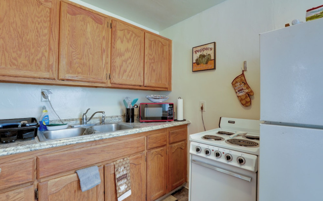 Home Close to I-80, Industrial Ctr & Hospitals