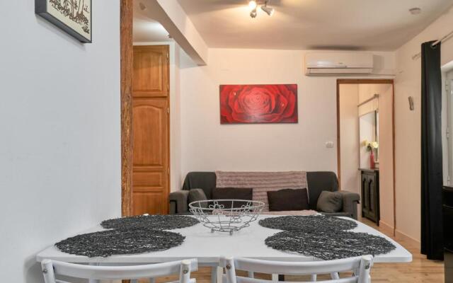 Apartment 250 M from the beach