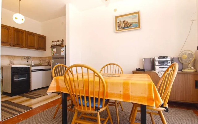 Apartment 1586
