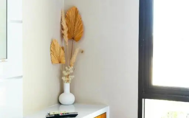 Grace Apartment Bali - A Cozy 2 Bedrooms Apartment in Sunset Road