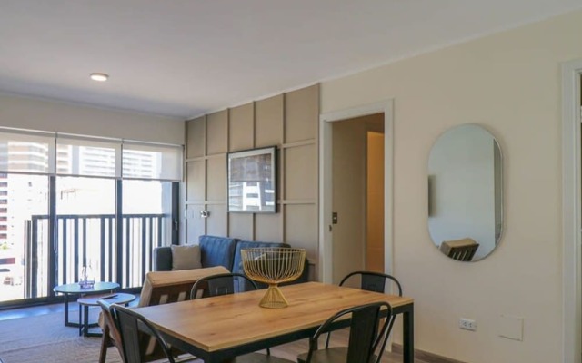 w Picturesque 2BR in the Heart of Miraflores