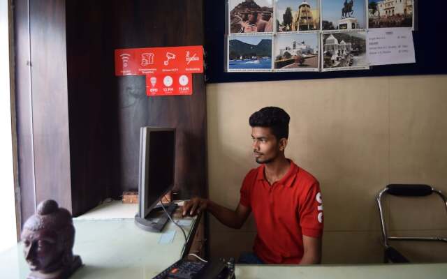 OYO 19789 Kiran Palace