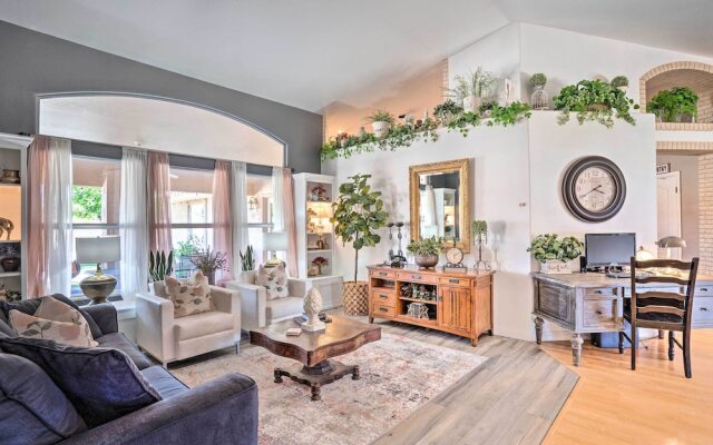 Elegant Peoria Home: Pool, Putting Green, Fire Pit