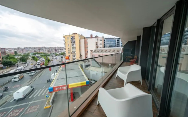 Superior, dublex residence,7/24 Security,2 bedroom ( Benesta 231 )