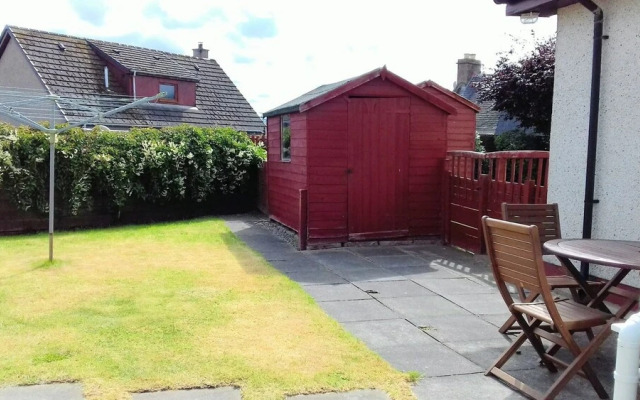 2 Bed Home With Private Garden in the Highlands