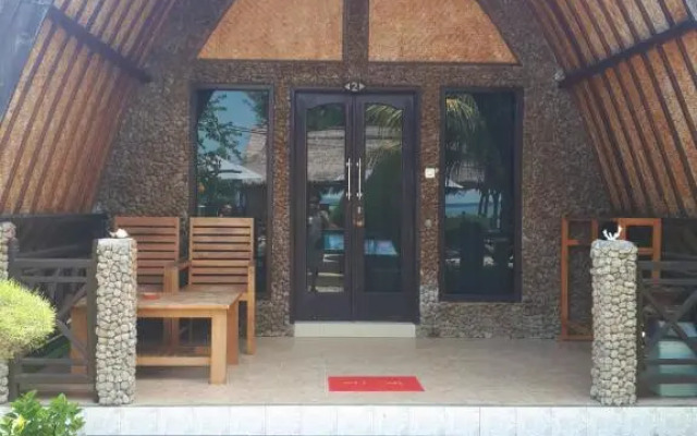 Sandy Beach Bungalows