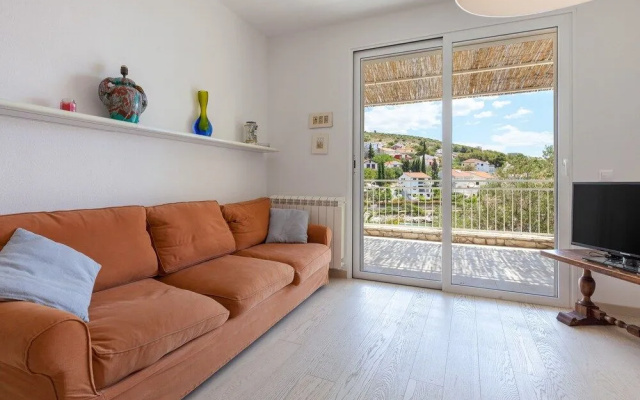Holiday home Duje