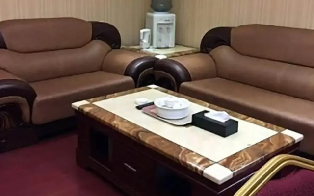 Huayue Business Hotel