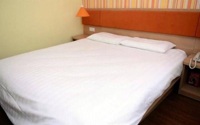 Home Inn Harbin University City Zhongxing Road Branch