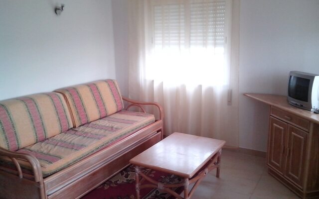 Albufeira 1 Bedroom Apartment 5 Min. From Falesia Beach and Close to Center! L