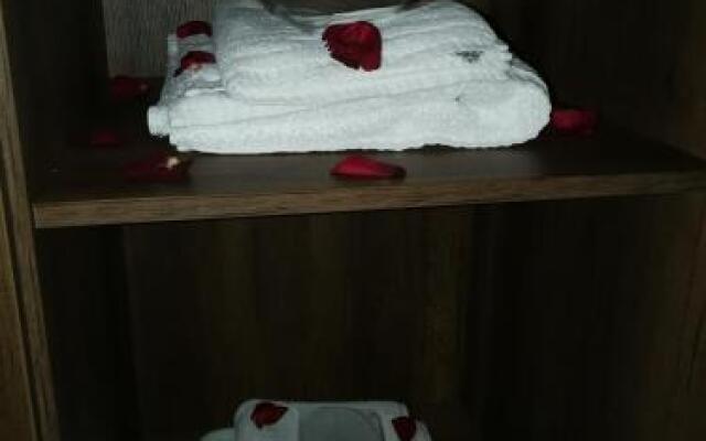 Dar Sadan Hotel Suites