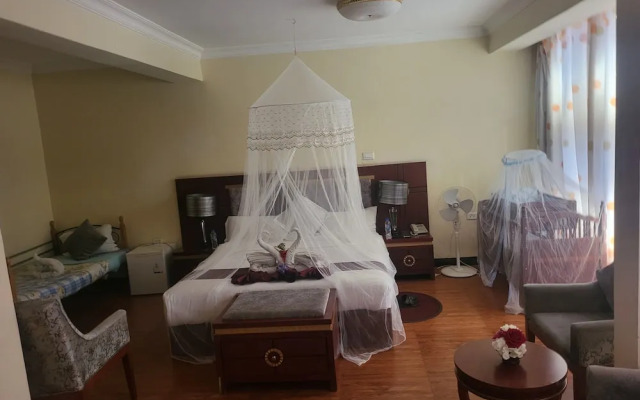 Palm Palace Hotel