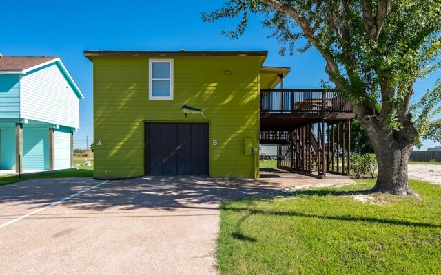 Salty Air Retreat - Side A