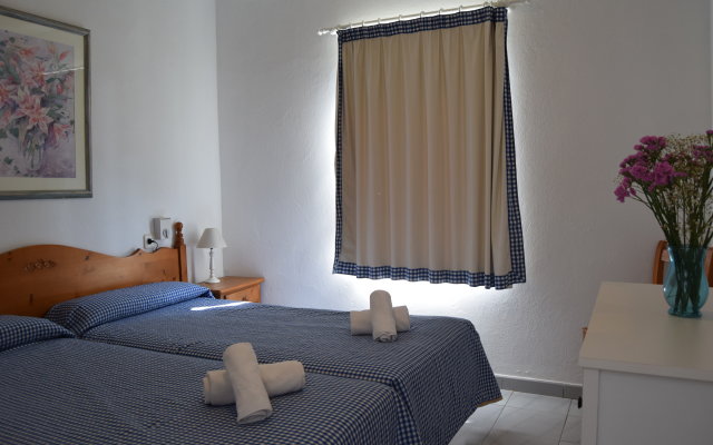 Apartamentos Las Brisas I & II