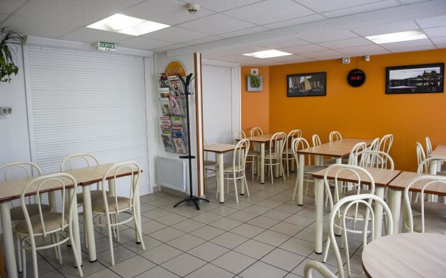 Premiere Classe Orléans Ouest - La Chapelle Saint Mesmin
