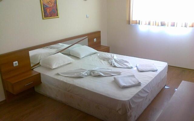 SB Rentals Apartments in Royal Dreams Complex