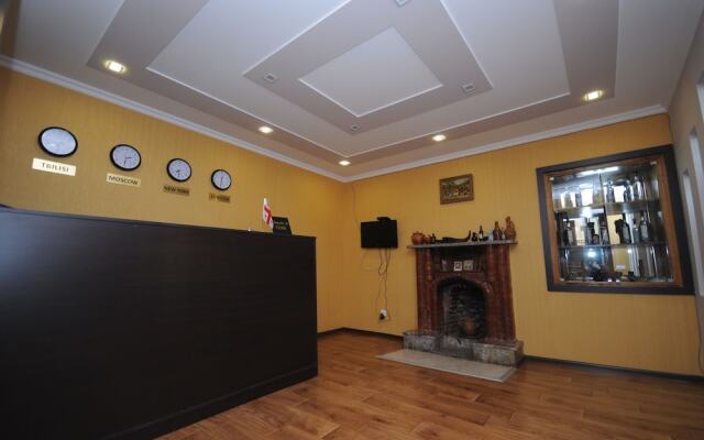 Hotel 7 Rooms
