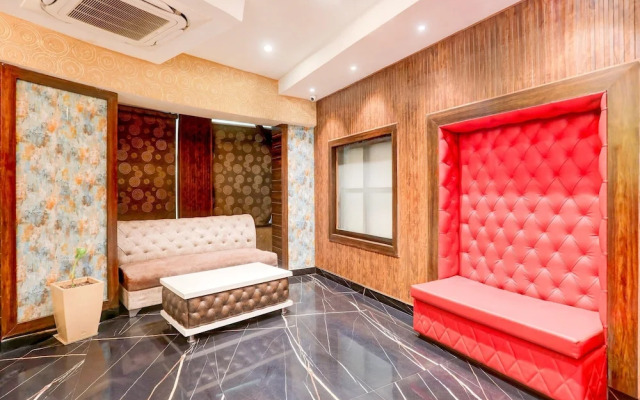 Luxurious Family Retreat With Pool in Patna