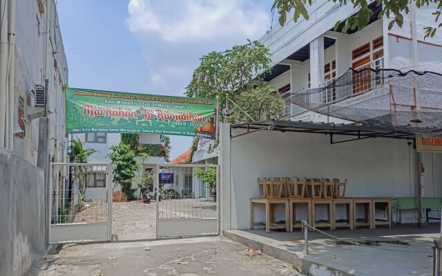 RedDoorz Syariah near RSUD Karawang 2