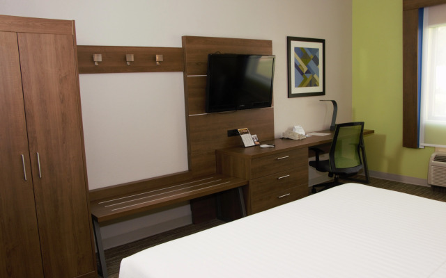 Comfort Inn & Suites Tyler - Lindale