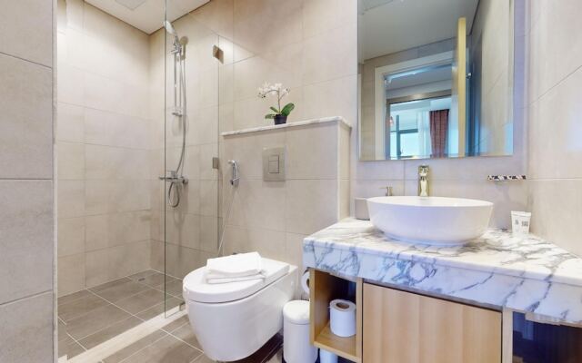 Primestay -2br in Aykon City -dubai