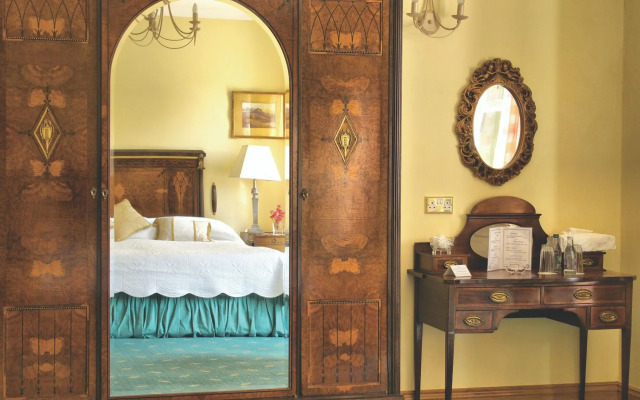 Seaview House Hotel