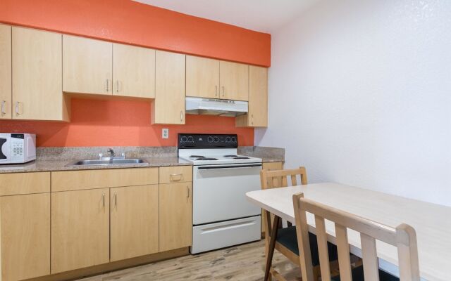 Studio 6 Englewood, FL