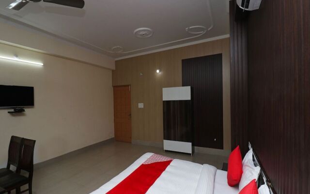 OYO 29383 Hotel Heaven Heights