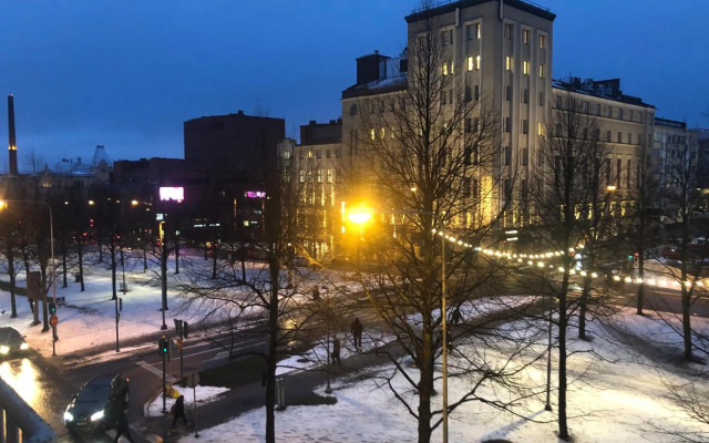 Perheasunto keskustassa