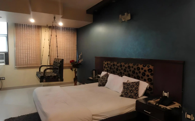 Fabhotel Shivdev International