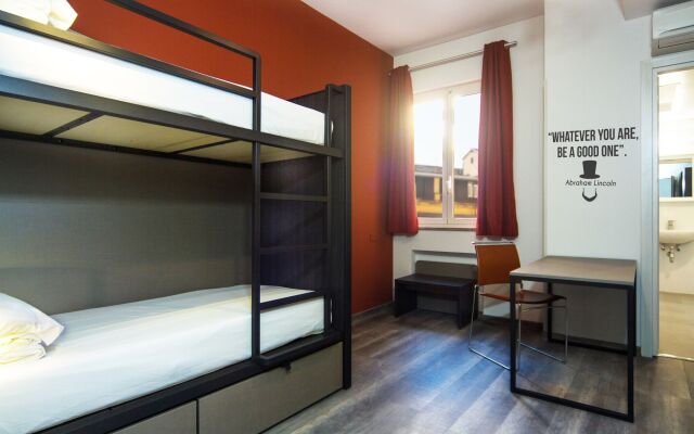 The RomeHello - Hostel