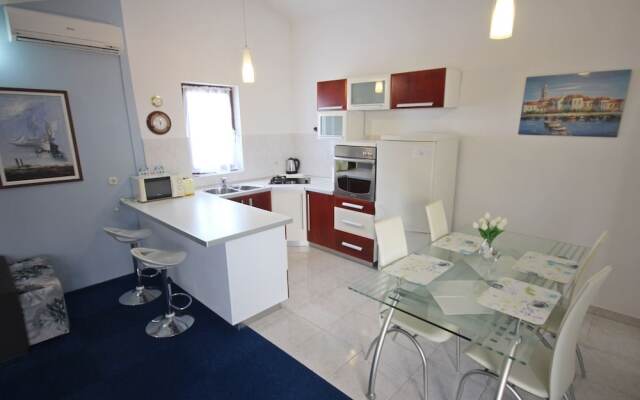 Comfortable Apartment for 5 Persons