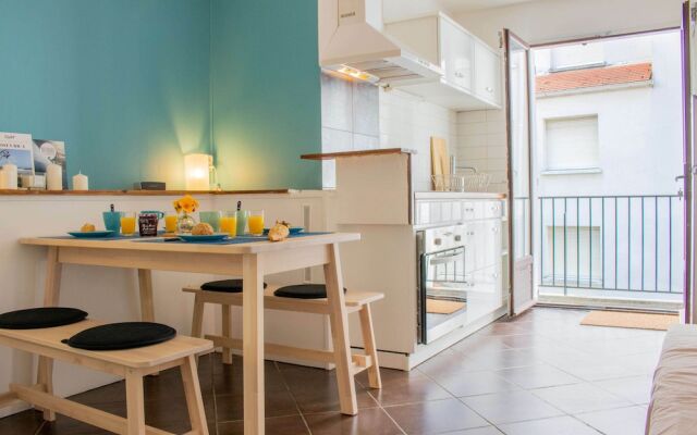 Cozy Apartment For 5 - 400m to Grande Plage