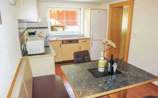 Sesselebenerhof 12821