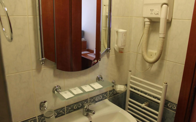 Elegant Hotel