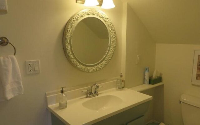 Cape House Bed and Breakfast