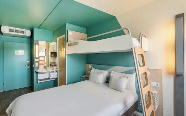 B&B HOTEL Freiburg-West