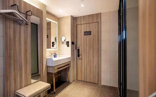 HanTing Hotel (Hebi Xun County)