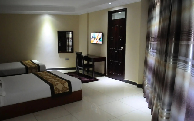 Namayiba Park Hotel