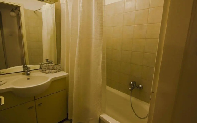 Tel Aviv Towers Apartment