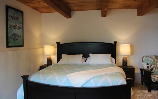 Little Bear Garden View Jean Marie Suite