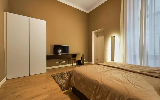 Central Luxury Apartment