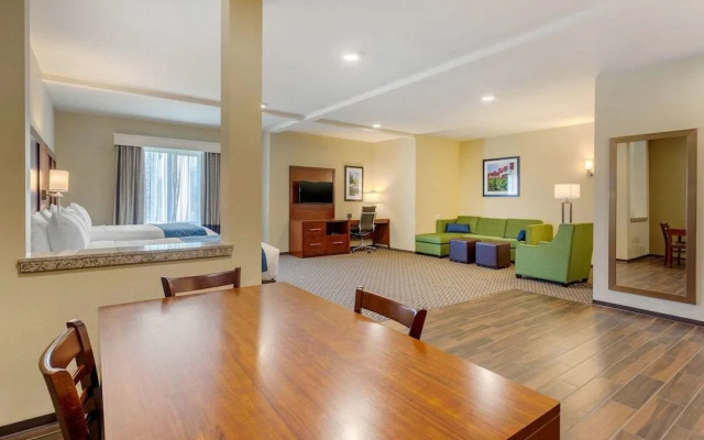 Comfort Suites Burlington Near I-5